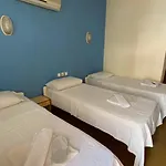 מלון Saray